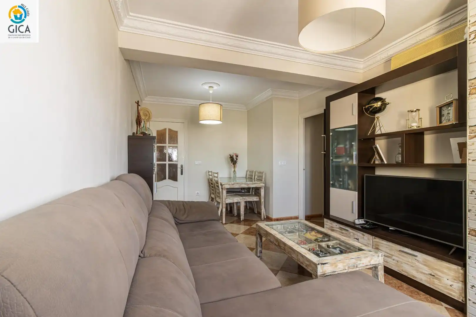 Sala d'estar de Pis en venda en Jerez de la Frontera amb Aire condicionat