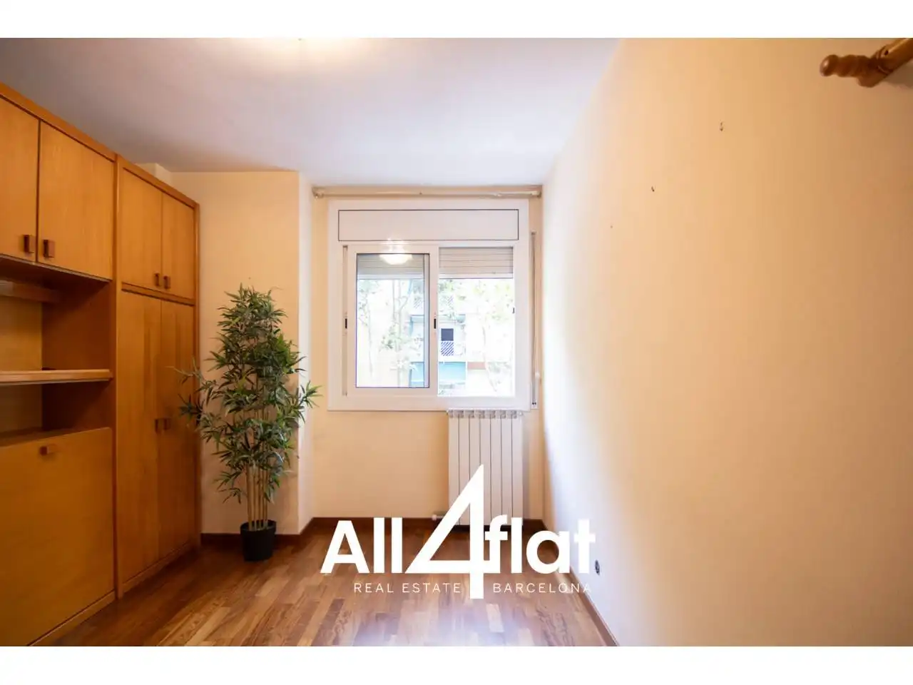Habitación de Piso de alquiler en Barcelona con Parquet y Balcón