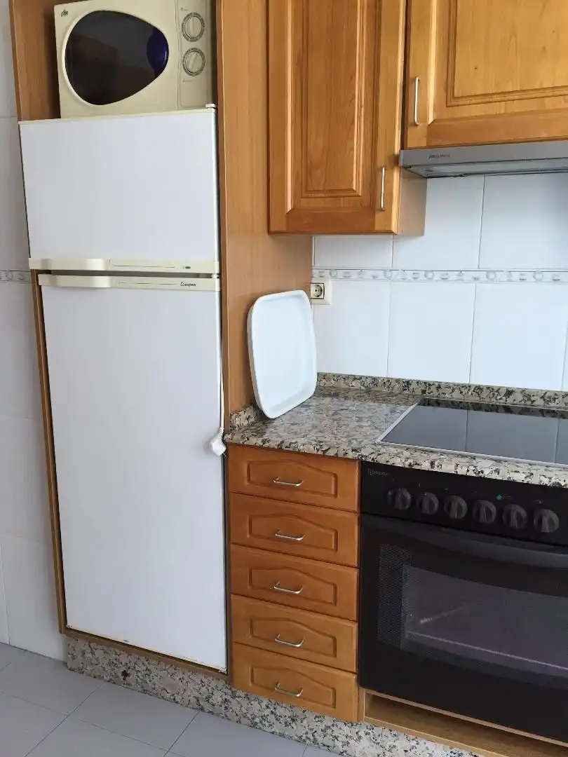 Cuina de Apartament de lloguer en Ferrol amb Calefacció, Parquet i Traster