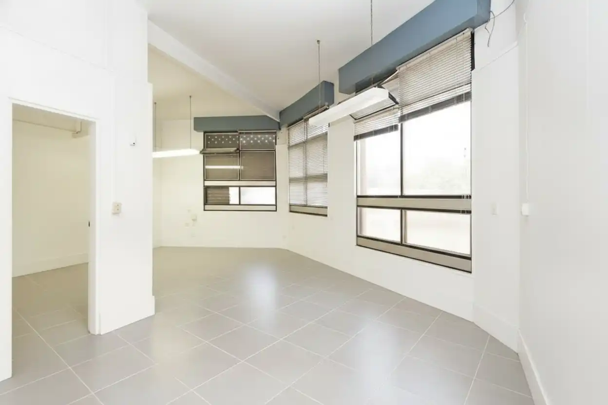 Business premises for sale in Carrer de Palaudàries, imagen 2