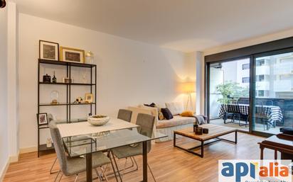 Living room of Flat for sale in Esplugues de Llobregat  with Air Conditioner, Heating and Private garden