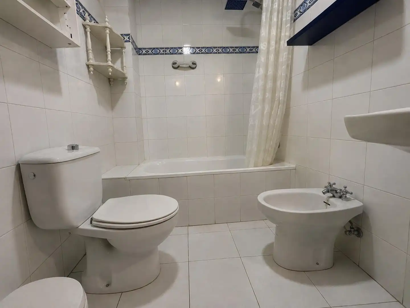 Bathroom of Country homes for sale in Vilanova de Arousa  with Air Conditioner and Heating