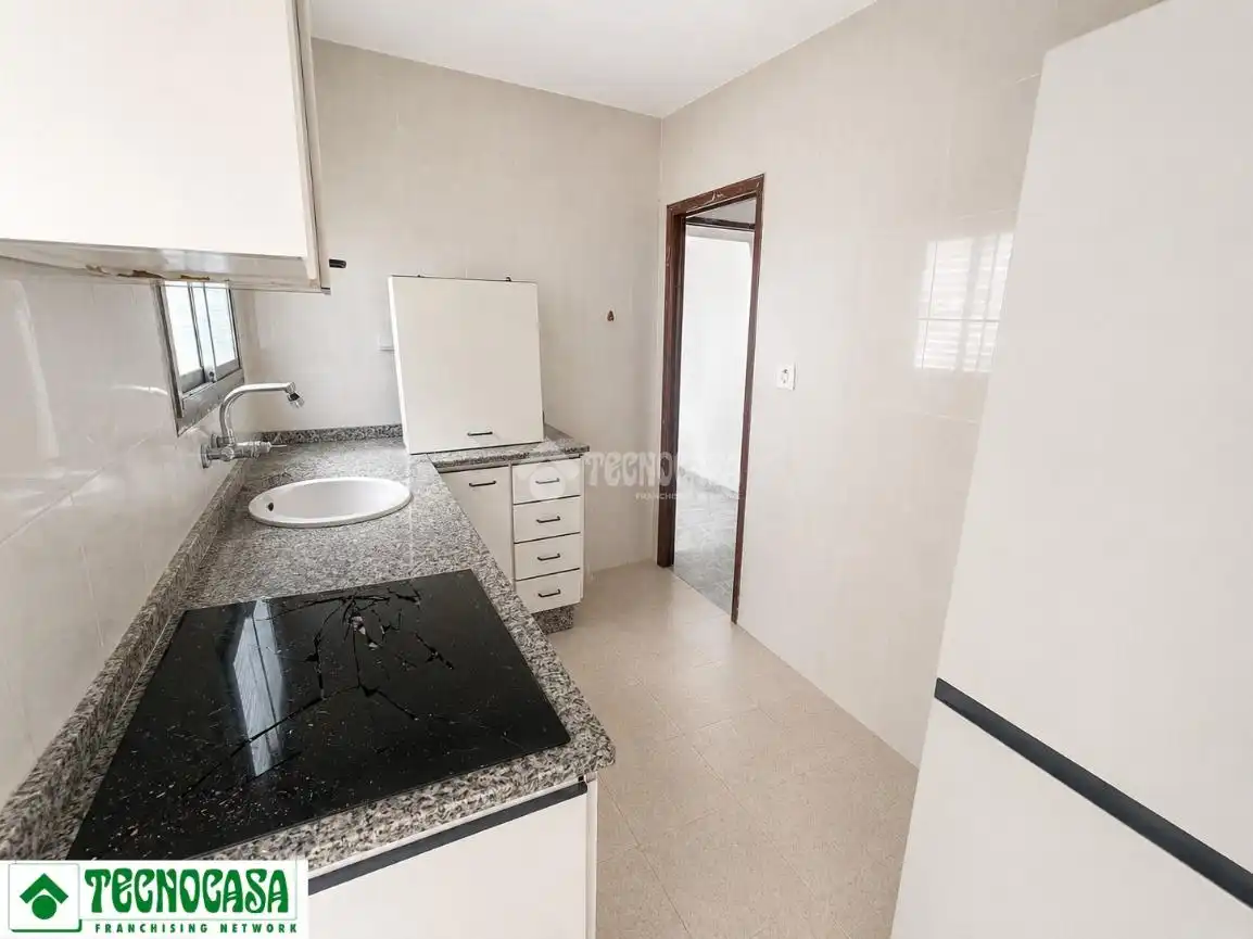 Kitchen of Flat for sale in Manises  with Air Conditioner, Heating and Balcony