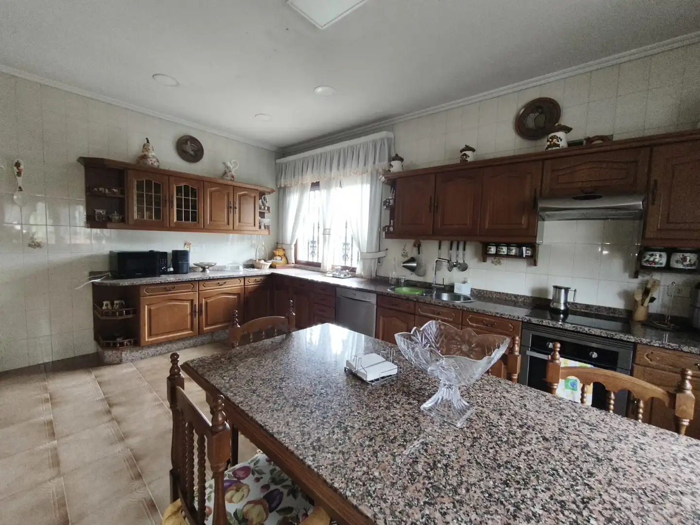 Kitchen of Houses for sale in Ourense Capital   with Heating, Private garden and Parquet flooring