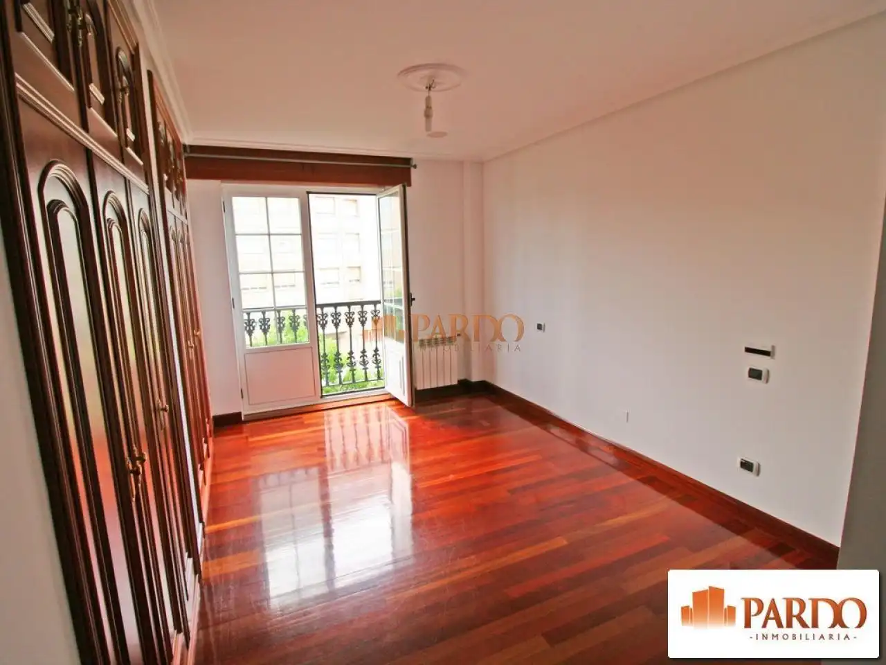 Schlafzimmer von Wohnung zur Miete in Ferrol mit Heizung und Abstellraum