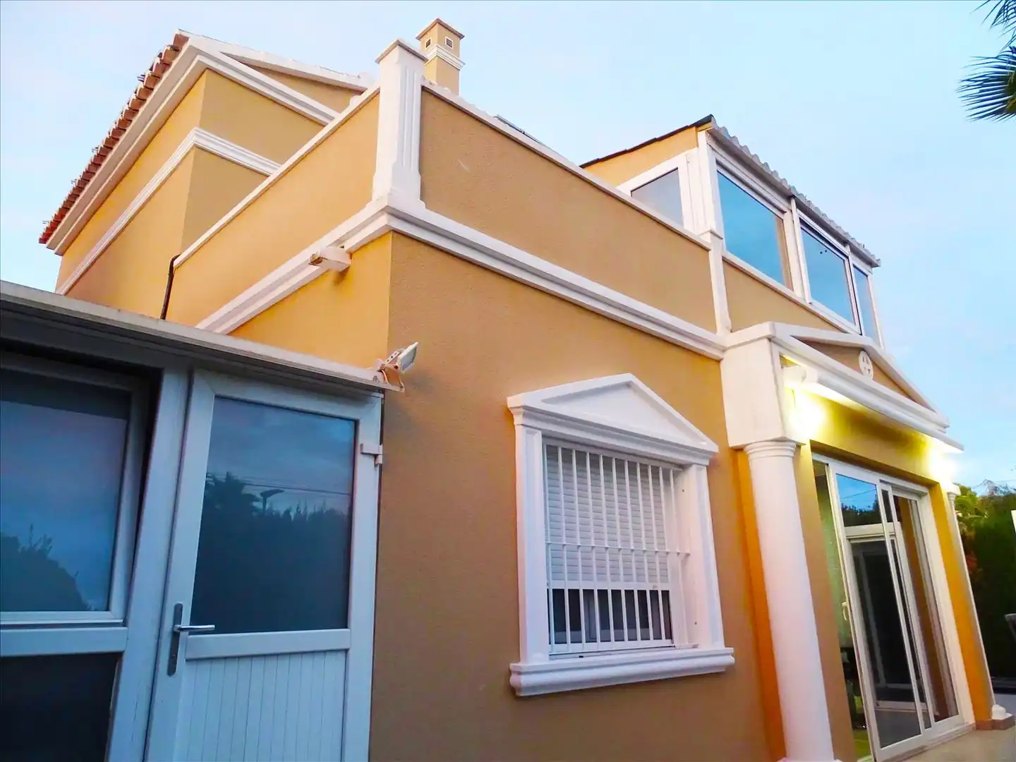 Casa con piscina in vendita a Carrió - La Merced - Los Pinos