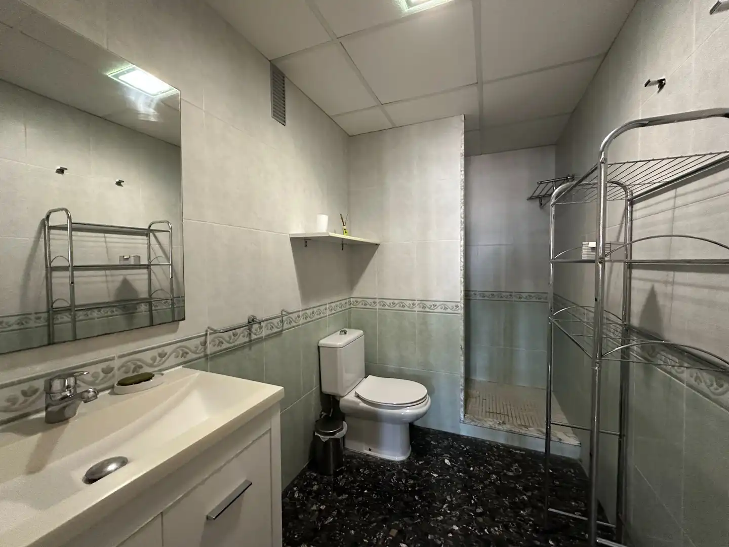 Baño de Piso en venta en Ontinyent con Calefacción y Trastero