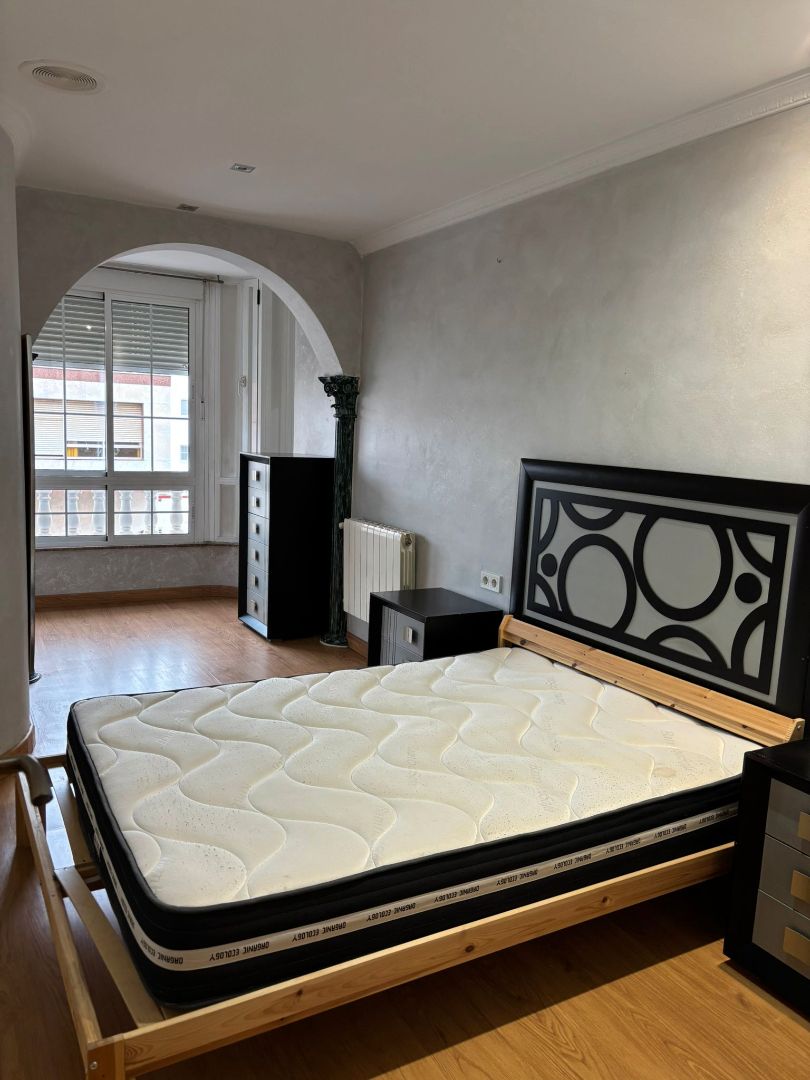 Bedroom of Flat for sale in Torrevieja  with Air Conditioner, Furnished and Oven