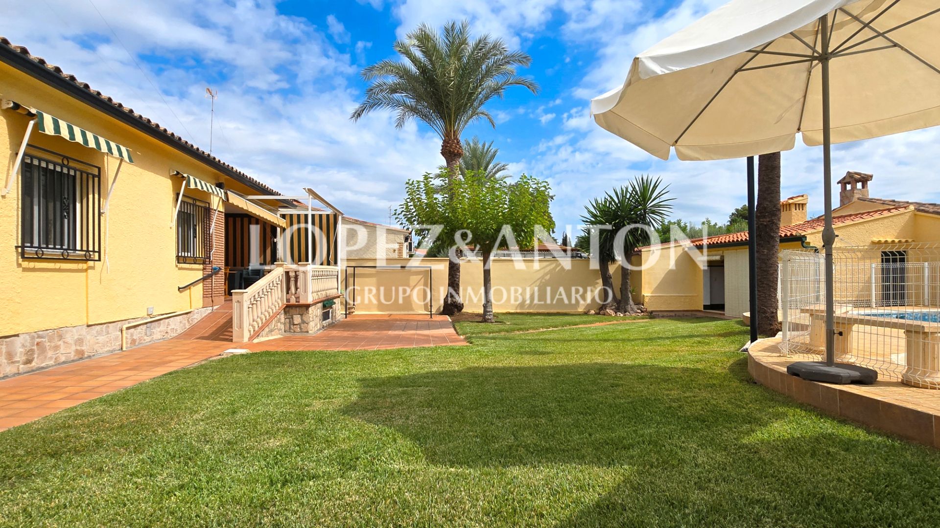 Jardín de Casa o chalet en venta en L'Eliana con Aire acondicionado, Jardín privado y Terraza