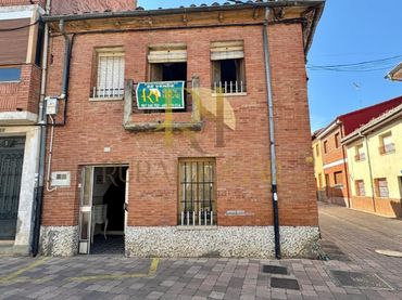Casa en venta en Mansilla de las Mulas