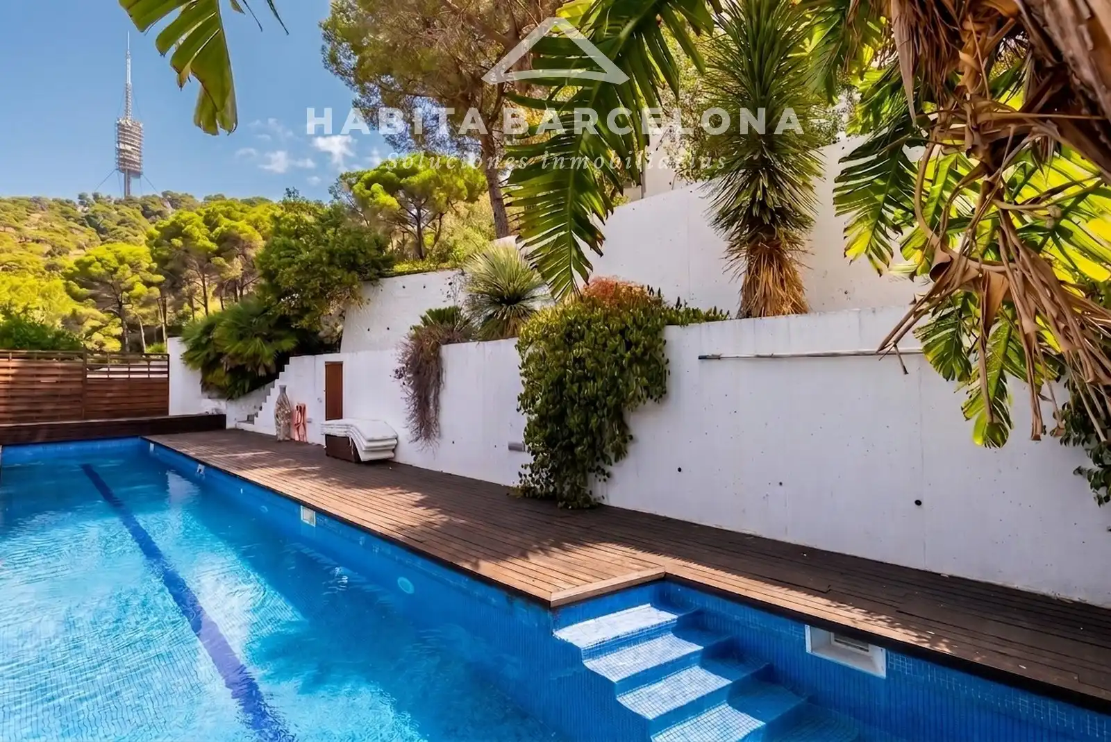 Maison avec piscine à louer à Carrer de Palafolls