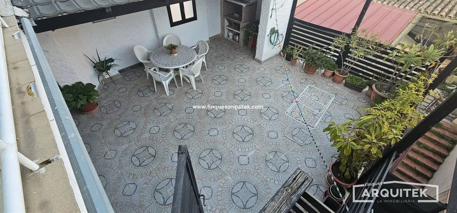 Casa adosada en venta en Rosselló