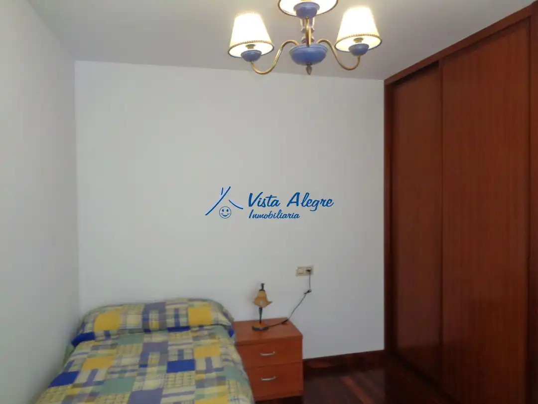 Apartamento de alquiler en Calle Julián Fernández Ollero, Haro