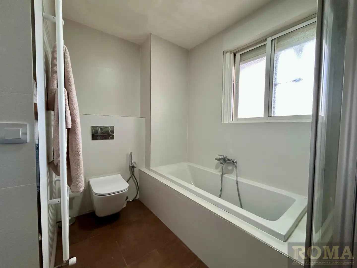 Baño de Casa o chalet en venta en Villamayor con Calefacción, Parquet y Trastero