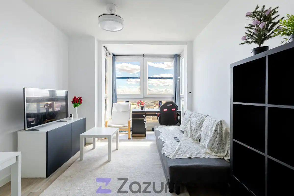 Wohnzimmer von Wohnung zur Miete in Madrid mit Klimaanlage, Privatgarten und Schwimmbad