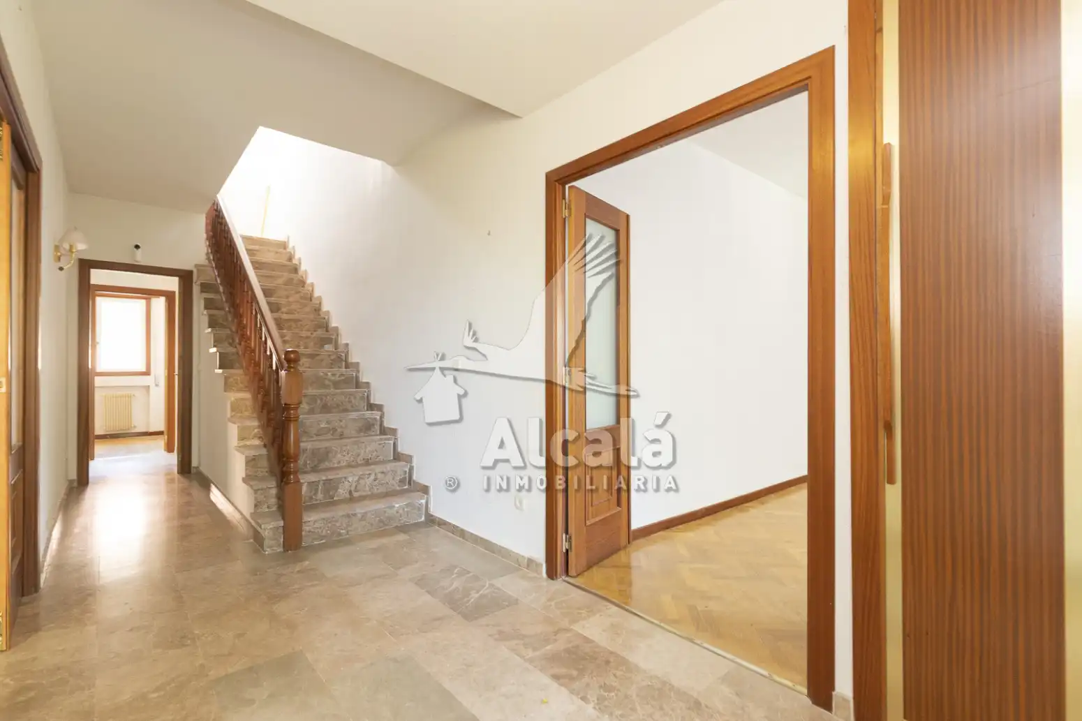 Casa adosada en venta en Villalbilla con Aire acondicionado, Calefacción y Parquet