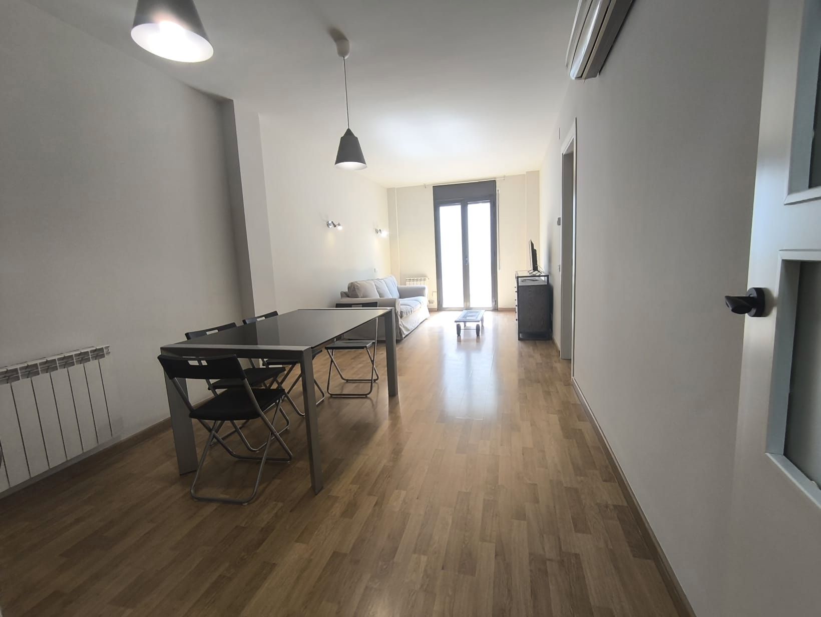 Sala d'estar de Pis en venda en Mollet del Vallès amb Aire condicionat, Parquet i Moblat