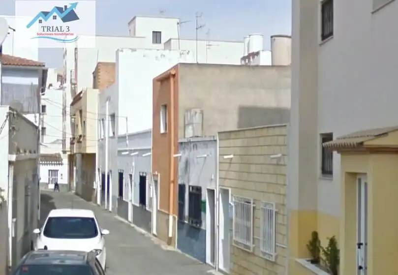 Vista exterior de Piso en venta en Olula del Río