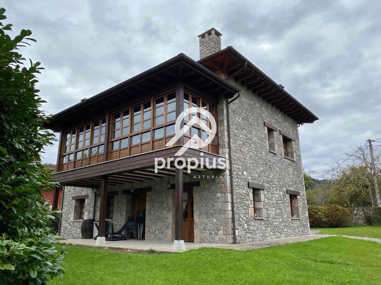Exterior view of House or chalet for sale in Llanes  with Private garden, Parquet flooring and Terrace