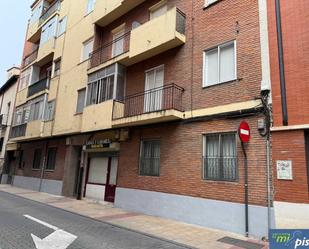 Vista exterior de Pis en venda en Valladolid Capital amb Calefacció, Parquet i Terrassa