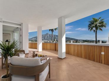 Apartamento con balcón en venta en Nueva Andalucía