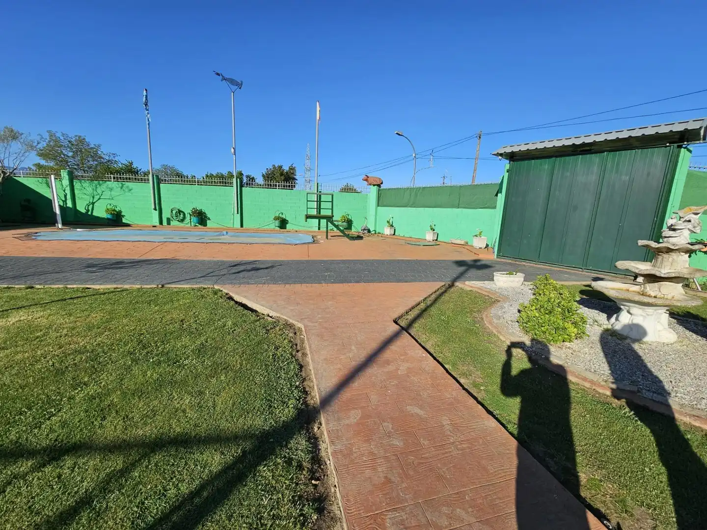 Parking de Casa o chalet en venta en Ponferrada con Aire acondicionado, Calefacción y Jardín privado