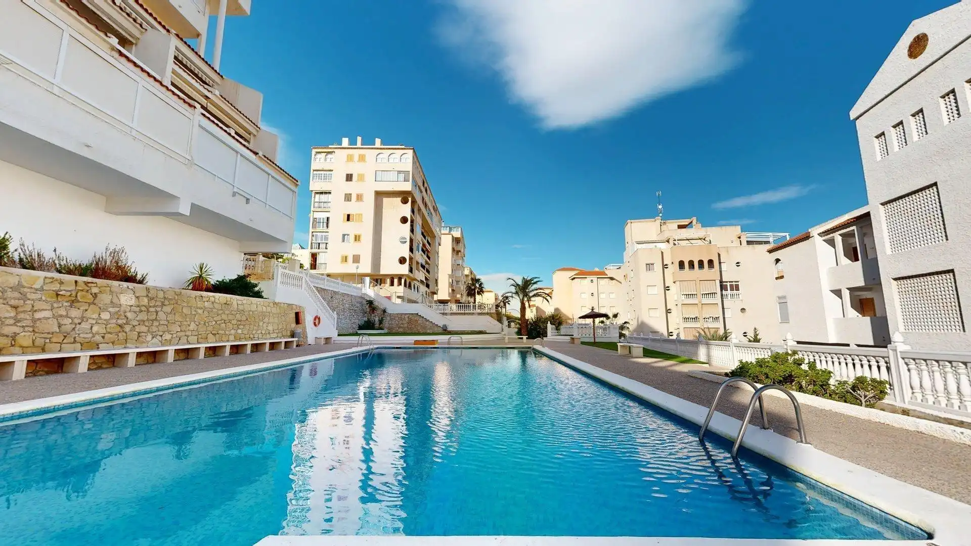 Appartement compact avec piscine à louer à Calle Islas Baleares 46, imagen 33