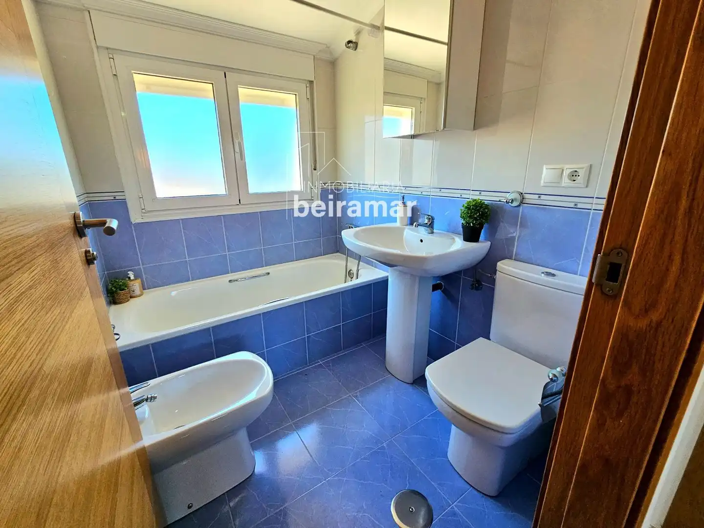 Bathroom of Flat for sale in Ribeira  with Heating, Storage room and Furnished