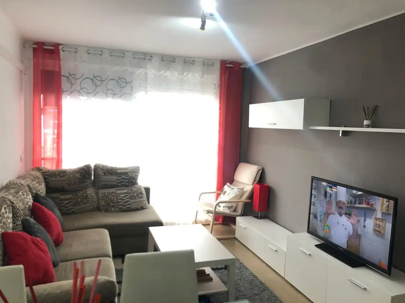 Sala de estar de Piso en venta en Fuengirola con Aire acondicionado y Balcón