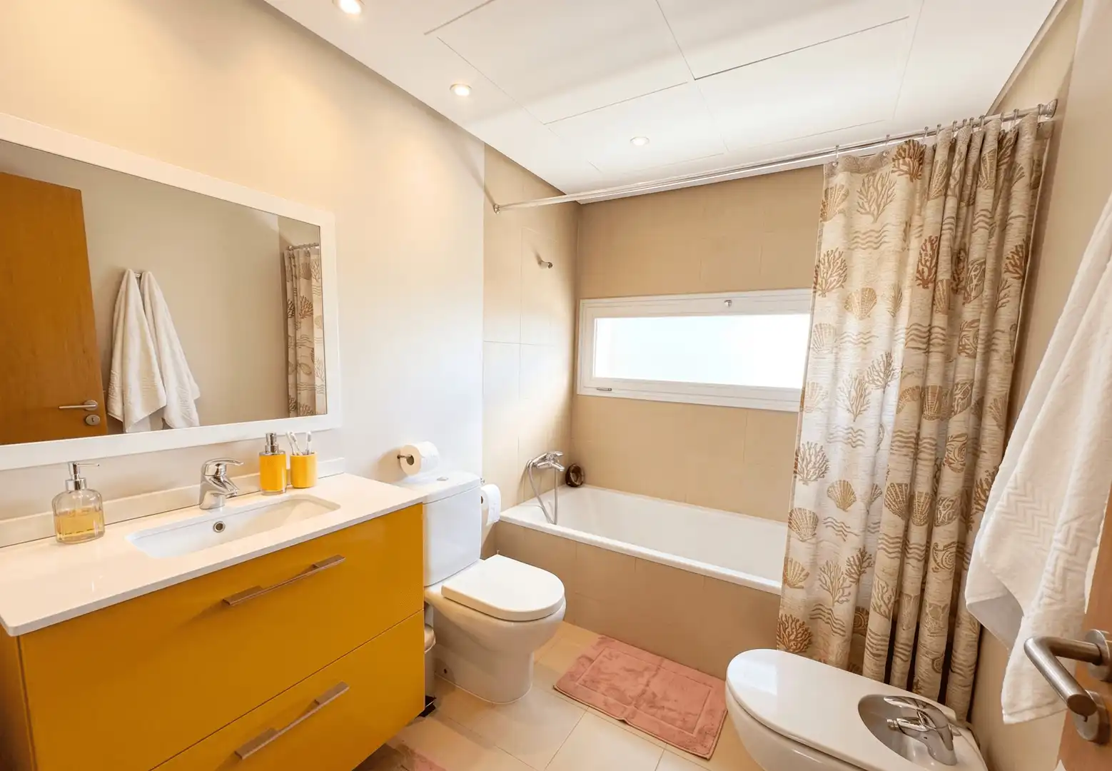 Baño de Casa o chalet en venta en Chiva con Aire acondicionado, Calefacción y Jardín privado