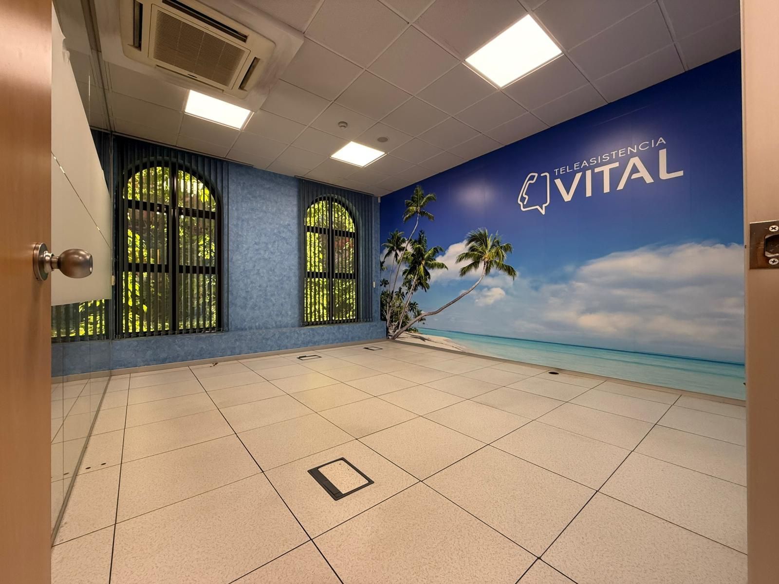 Office to rent in Fuenlabrada  with Air Conditioner