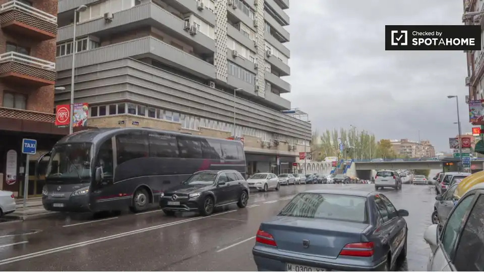 Vista exterior de Pis de lloguer en Madrid amb Aire condicionat, Calefacció i Moblat
