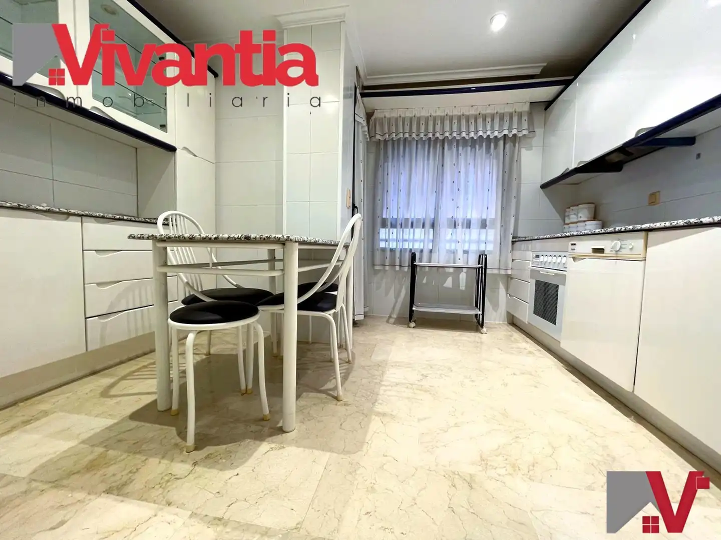 Kitchen of Flat for sale in Lorca  with Air Conditioner, Heating and Terrace