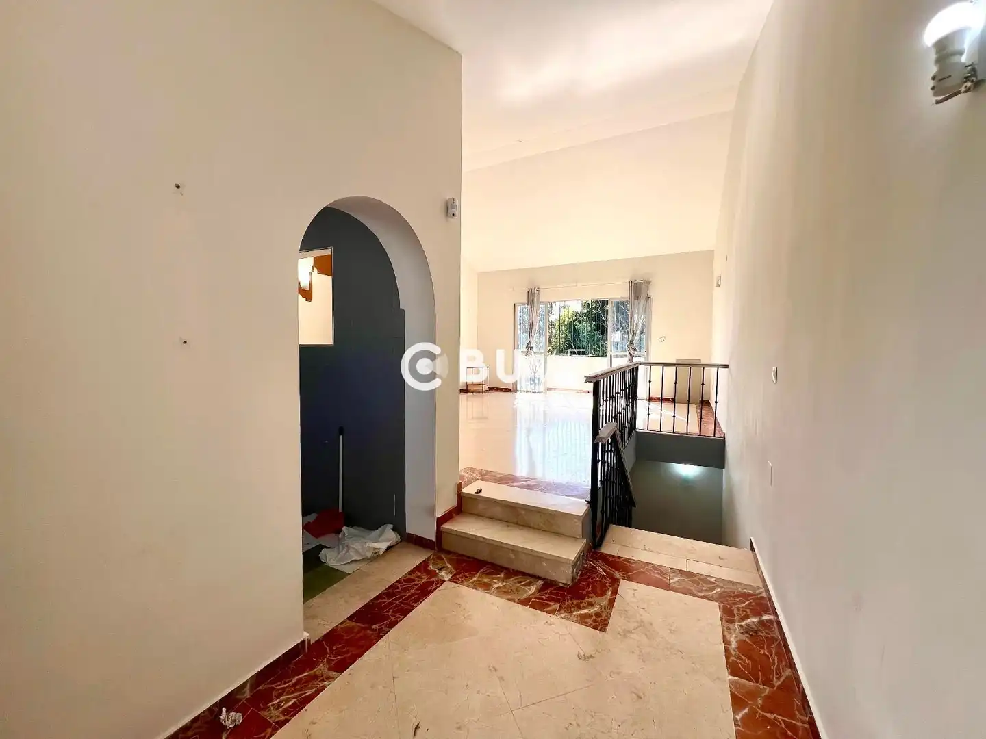 Casa adosada en venta en Estepona con Terraza, Piscina y Alarma