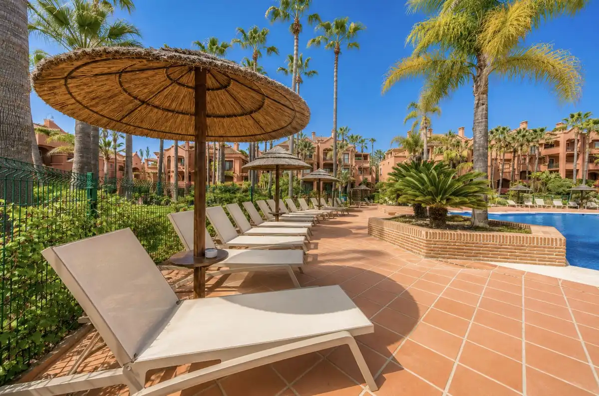 Terrassa de Dúplex en venda en Marbella amb Aire condicionat, Terrassa i Traster