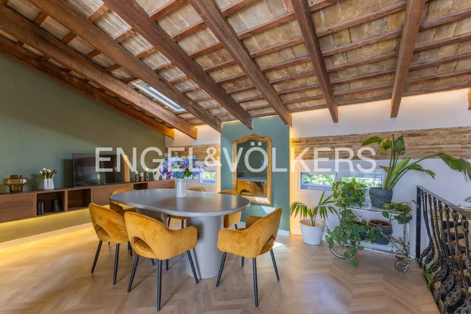 Dining room of Attic for sale in Valencia  with Air Conditioner, Heating and Parquet flooring