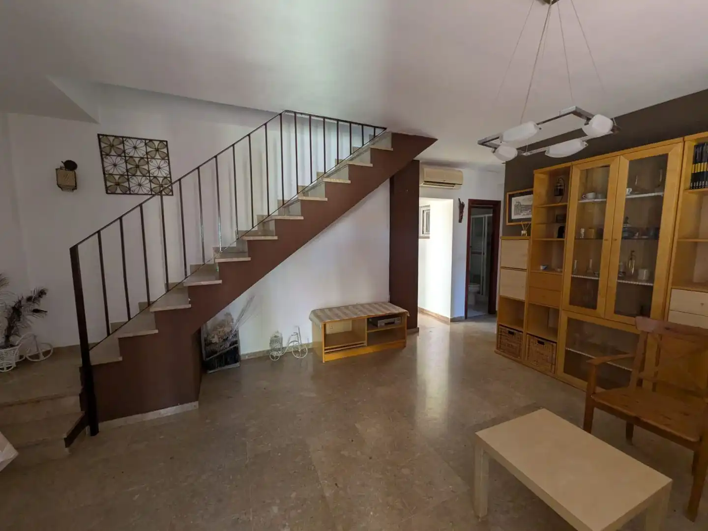 Casa adosada en venda en Benacazón amb Aire condicionat i Balcó