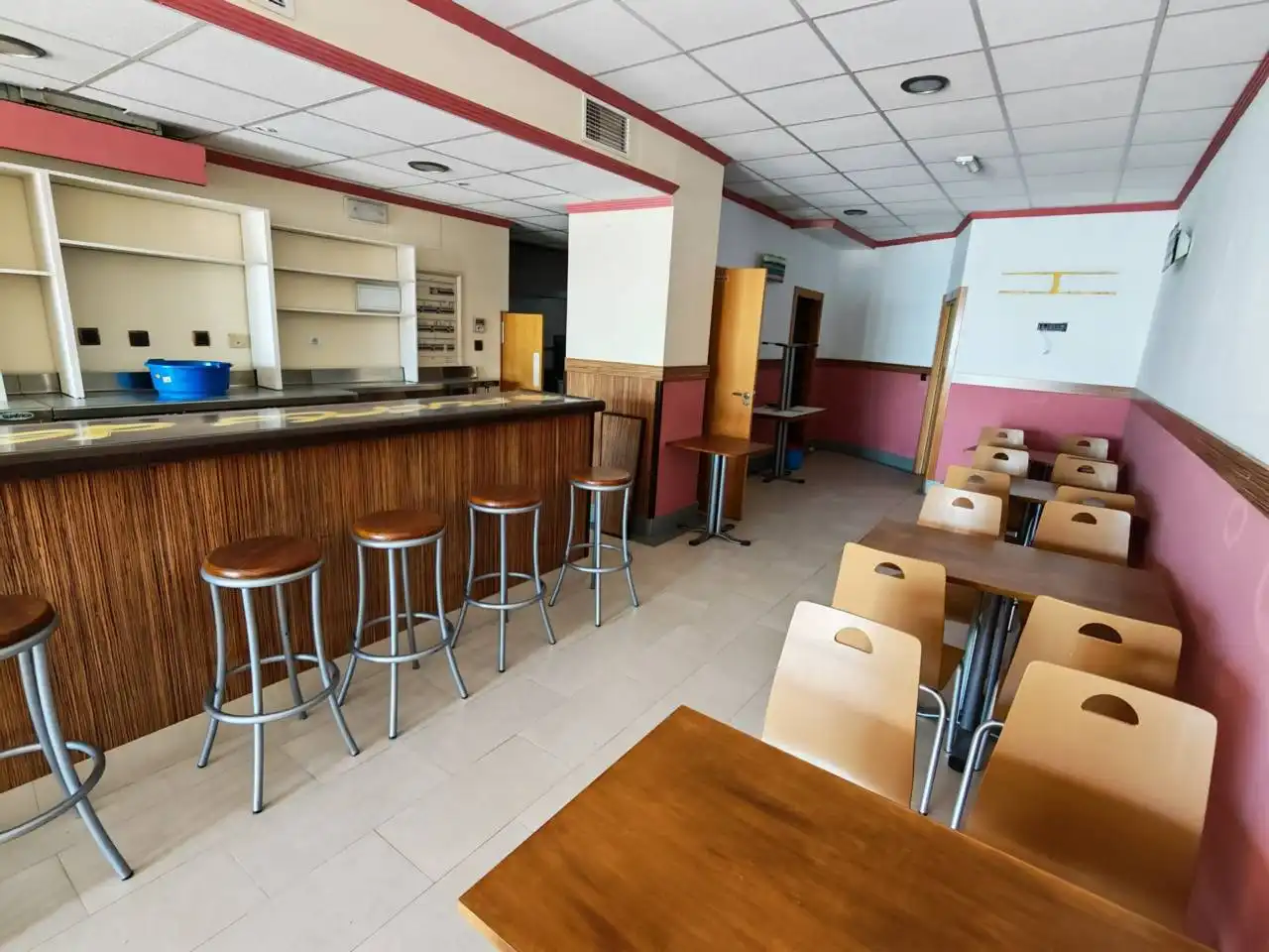 Business premises for sale in Paseo CALETILLA 4, imagen 11
