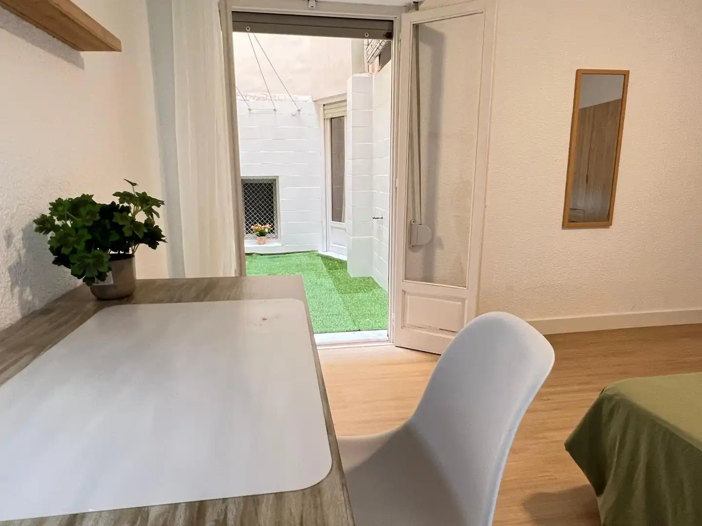 Flat for rent in Calle TORRES QUEVEDO, 51, Plaza Crevillente - Antiguos Juzgados - El Asilo