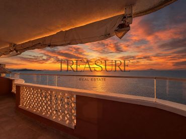 Penthouse with balcony for sale in Urbanizacion ISLA GROSSA-PL O