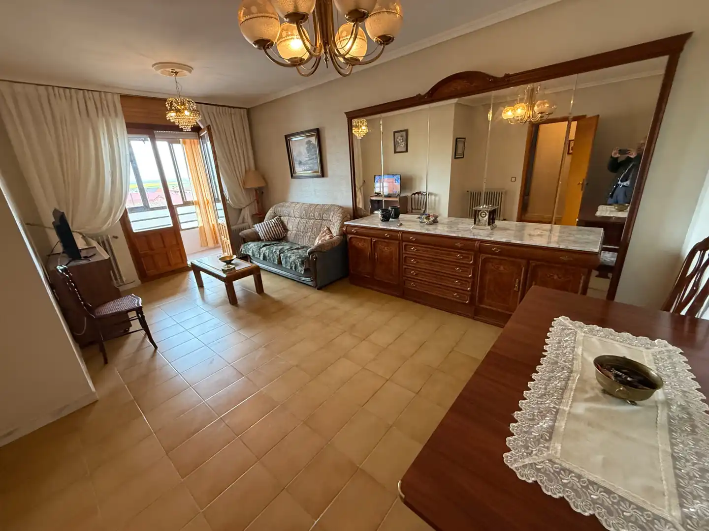 Living room of Flat for sale in Carpio  with Heating, Terrace and Storage room