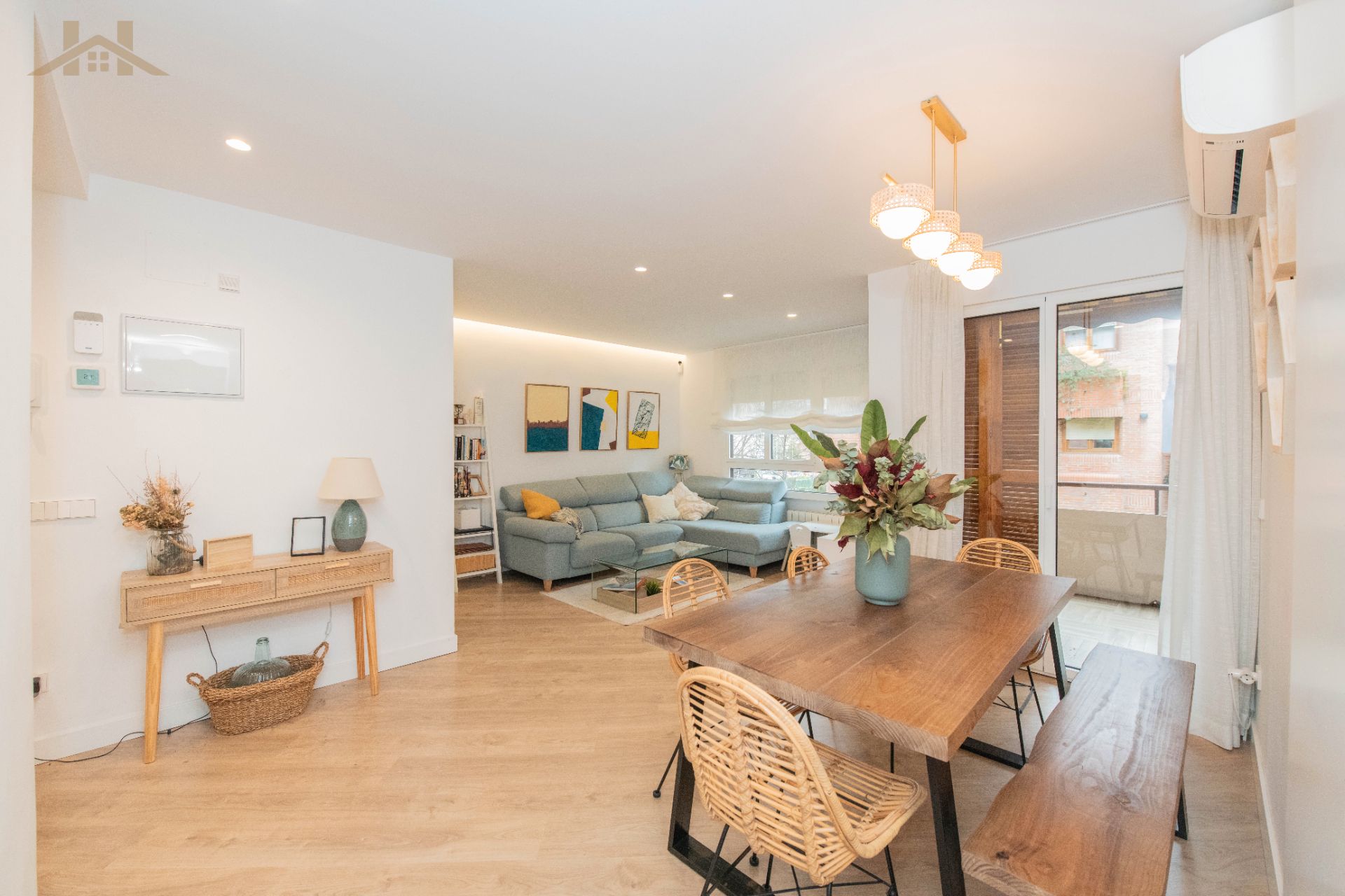 Sala d'estar de Pis en venda en Pozuelo de Alarcón amb Aire condicionat, Calefacció i Terrassa