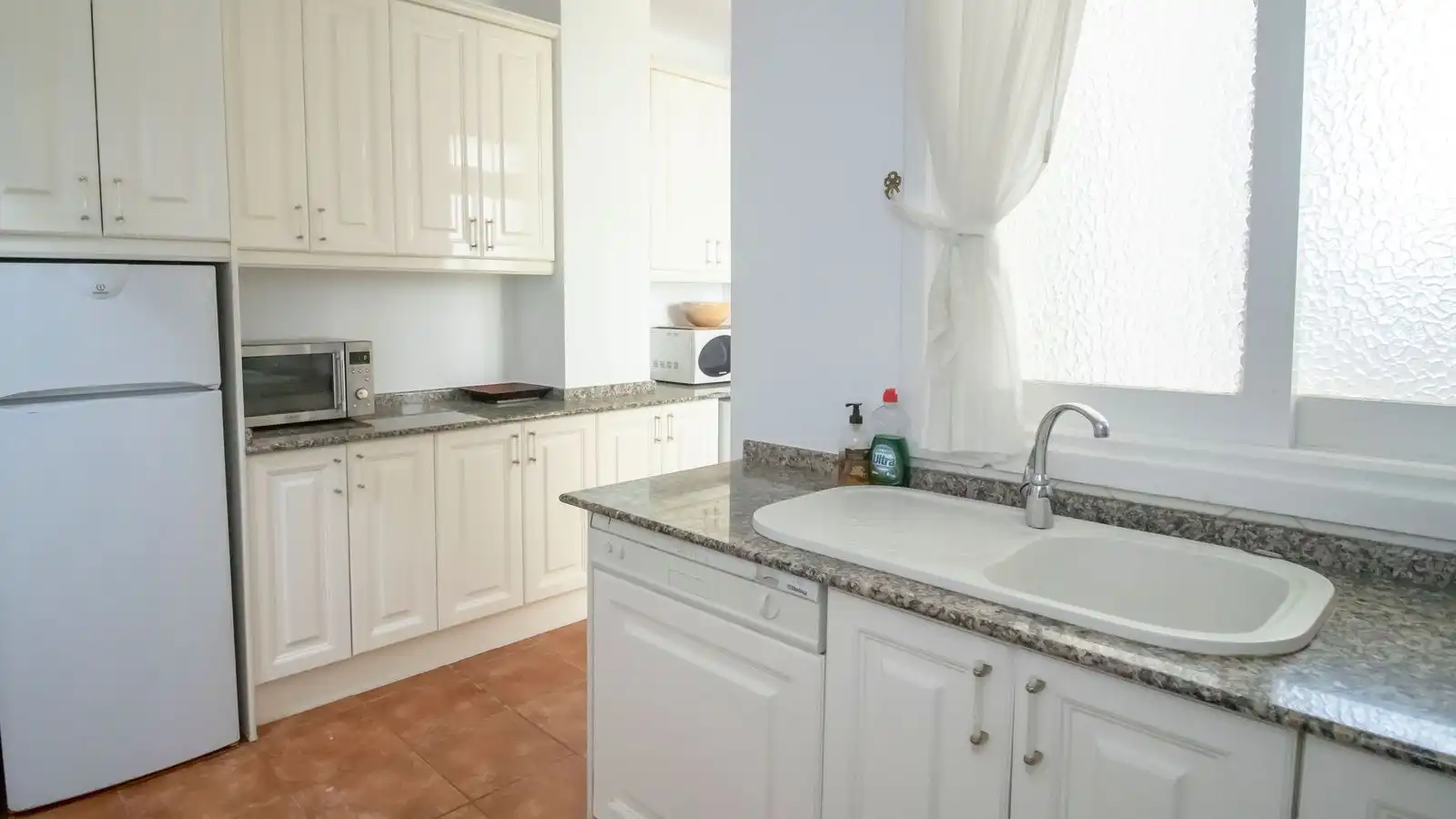 Cocina de Piso en venta en Marbella con Aire acondicionado, Terraza y Amueblado