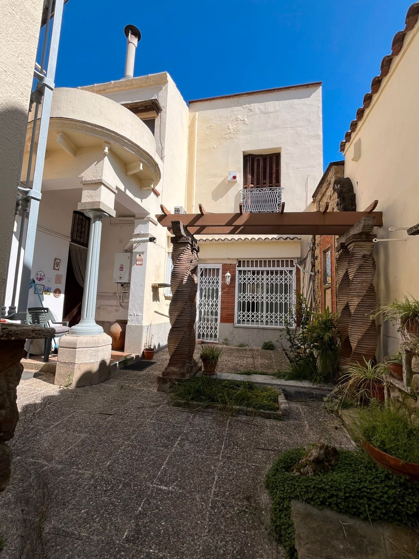 Vista exterior de Casa o chalet en venta en Sabadell con Terraza