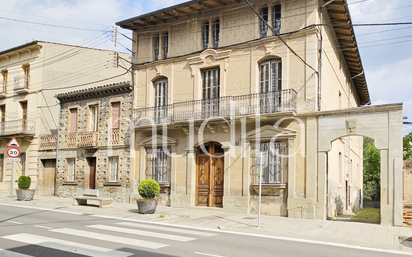 Vista exterior de Casa o xalet en venda en Torelló amb Terrassa, Traster i Balcó