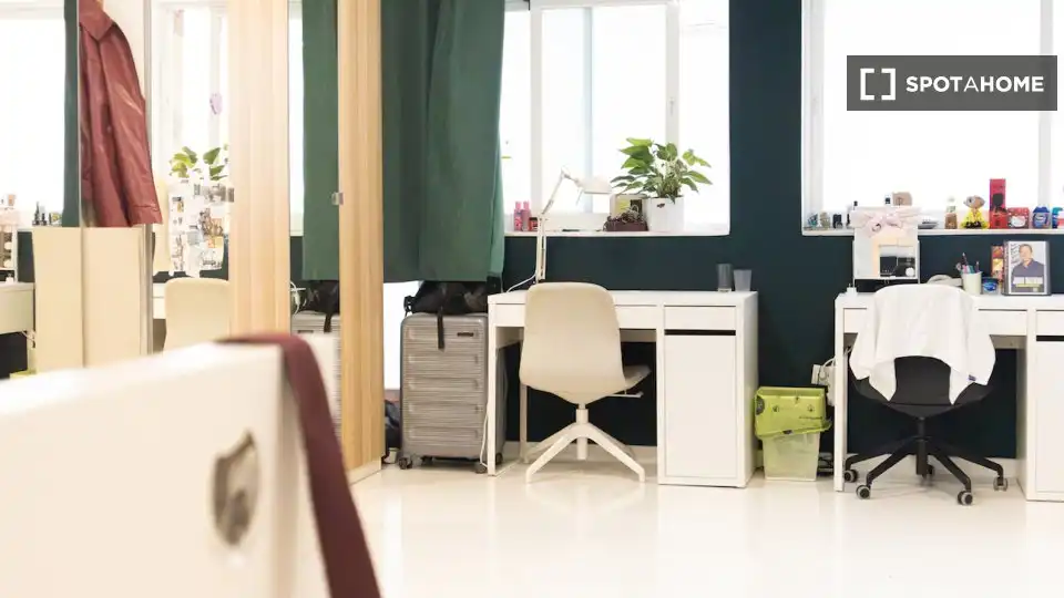 Habitación de Casa o chalet para compartir en Madrid con Aire acondicionado, Terraza y Amueblado