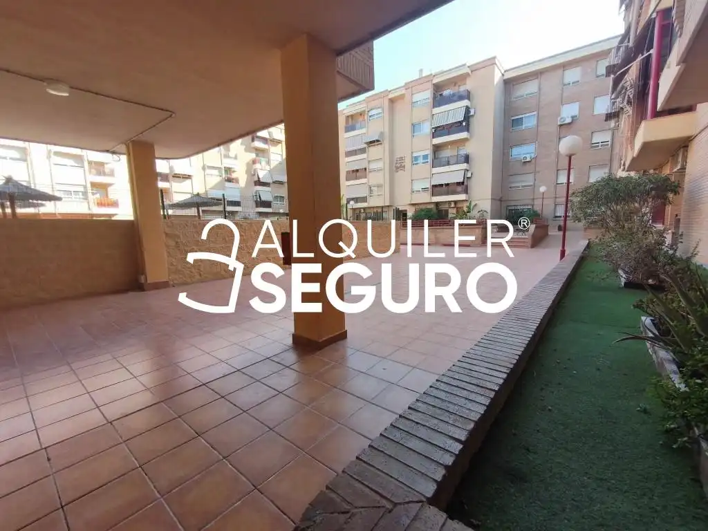 Exterior view of Flat for rent in Sant Joan d'Alacant  with Air Conditioner, Swimming Pool and Furnished