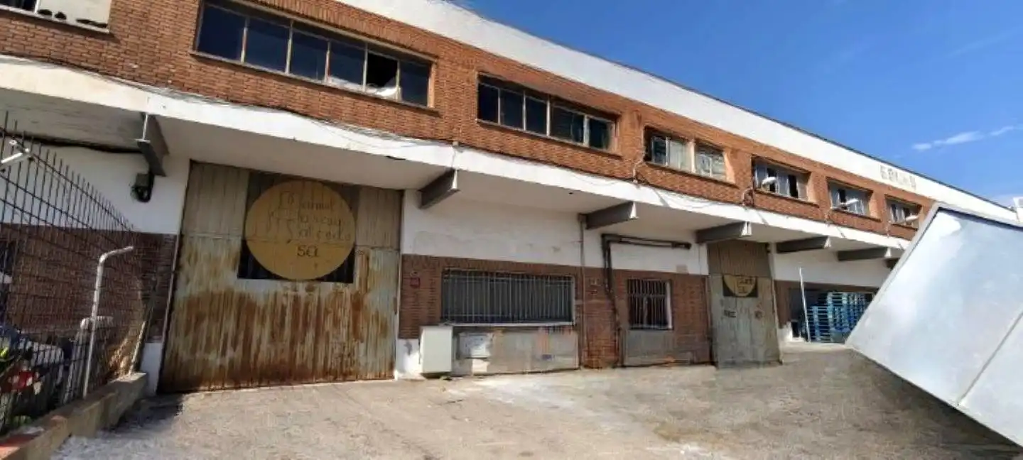 Außenansicht von Fabrikhallen zur Miete in Torrejón de Ardoz
