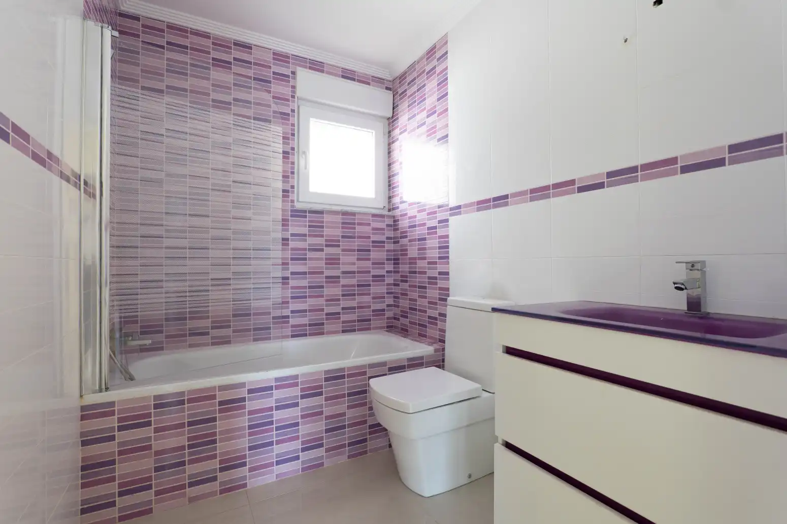 Baño de Casa o chalet en venta en Castrillón con Calefacción, Jardín privado y Terraza