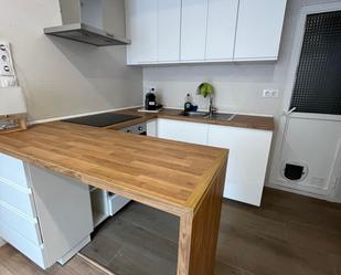 Cuina de Planta baixa en venda en L'Hospitalet de Llobregat amb Terrassa